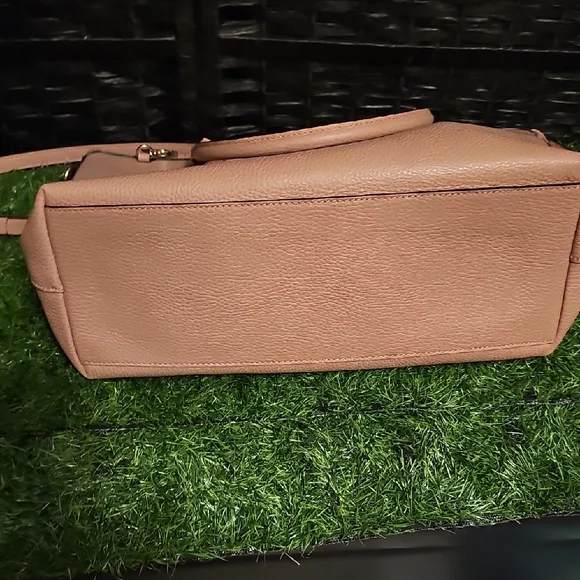 Gucci AUTHENTIC 2 WAY CALF SKIN LEATHER LARGE TOTE - Picture 9 of 13